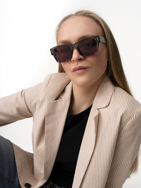 Montana Transparent Grey